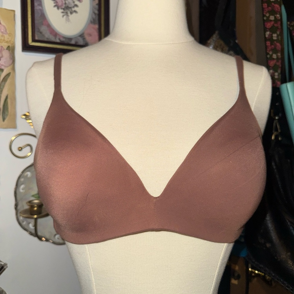 BODY by Victoria's Secret IPEX no wire Brown Bra 34C
